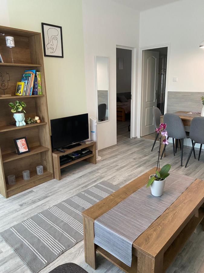 Katica Apartman Gyor Luaran gambar