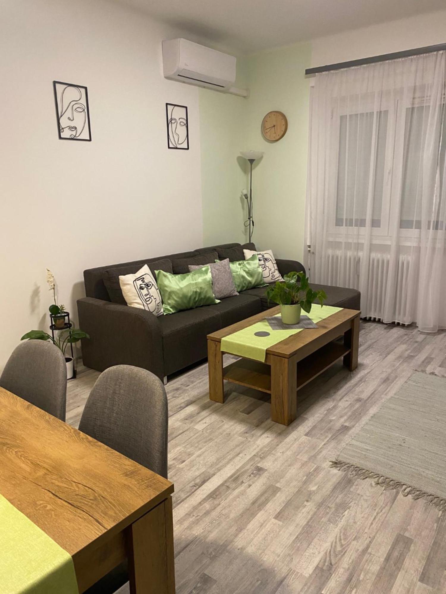 Katica Apartman Gyor Luaran gambar
